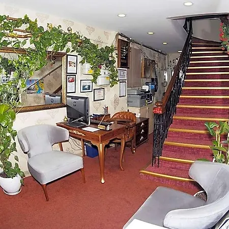 Hotel Nagehan Old 3*