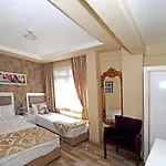 Nagehan Old 3* Istanboel