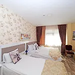 Nagehan Old Hotel Istanboel